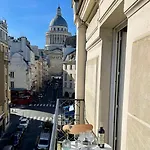 Luxury Designer Apartment Notre-Dame With Terrace