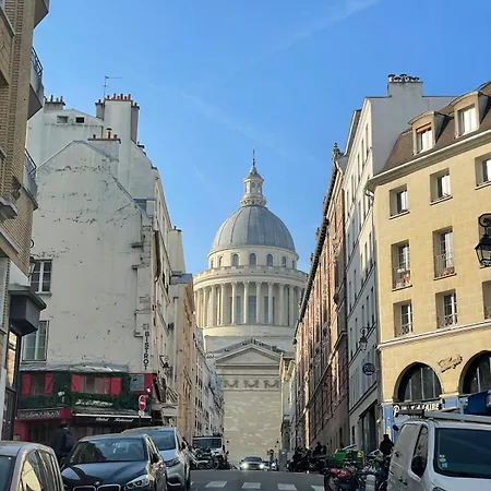 Luxury Designer Notre-dame With Terrace Appartamento *